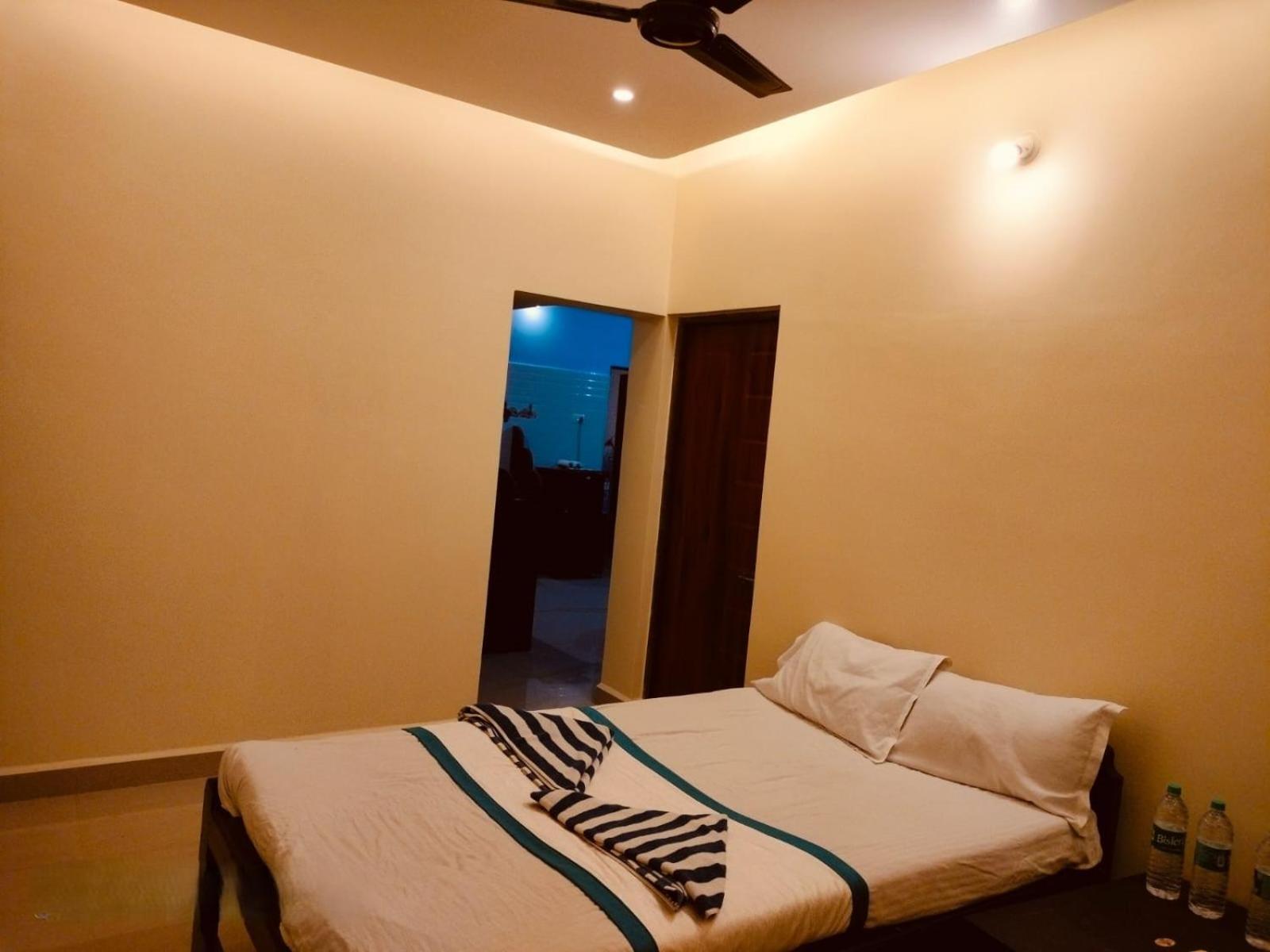 Royalstar Resort Vagator Ngoại thất bức ảnh